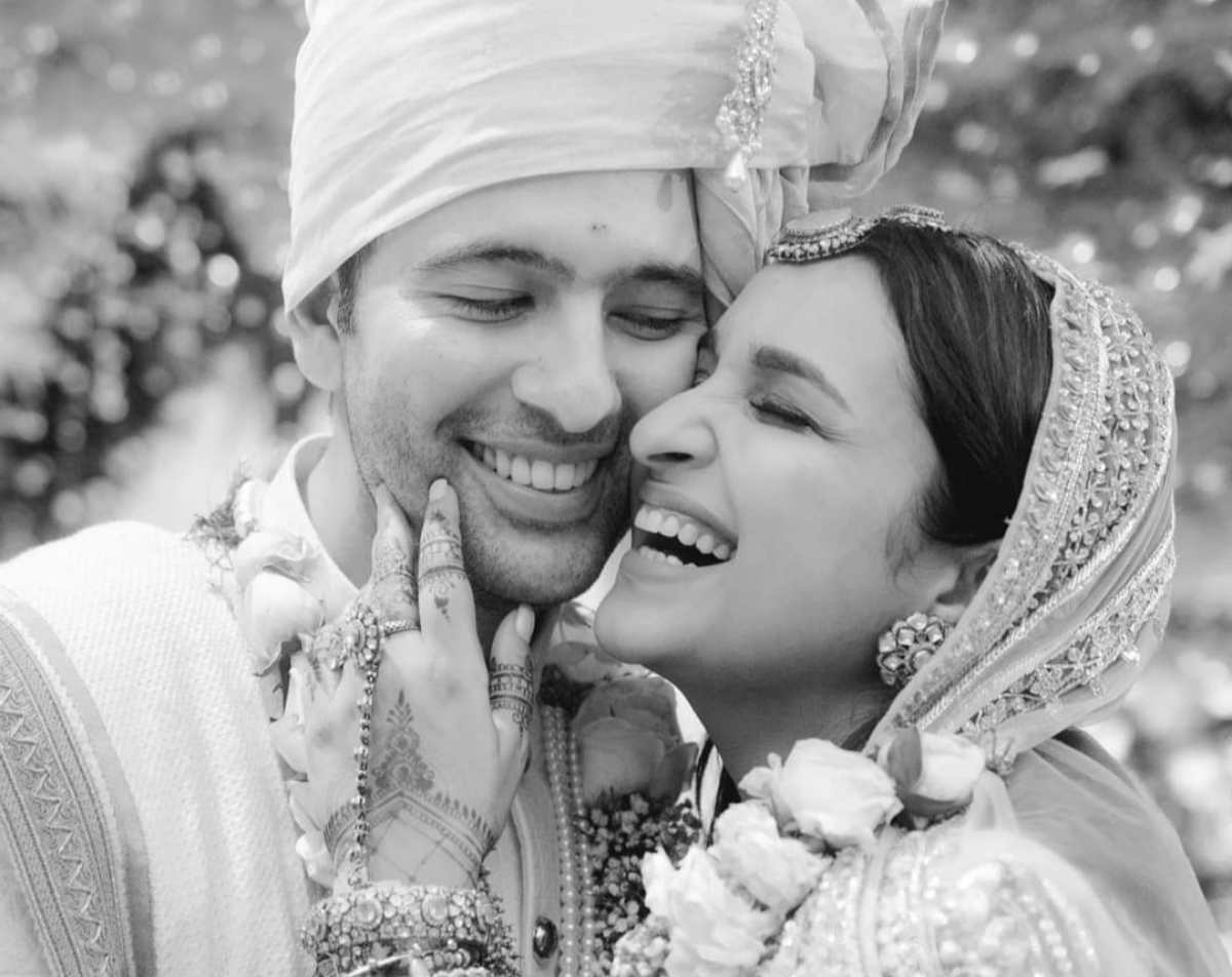 Parineeti Raghav Wedding Pics: जनम जनम के साथी बने आप नेता राघव चड्ढा और अभिनेत्री परिणीति चोपड़ा, देखें तस्वीरें