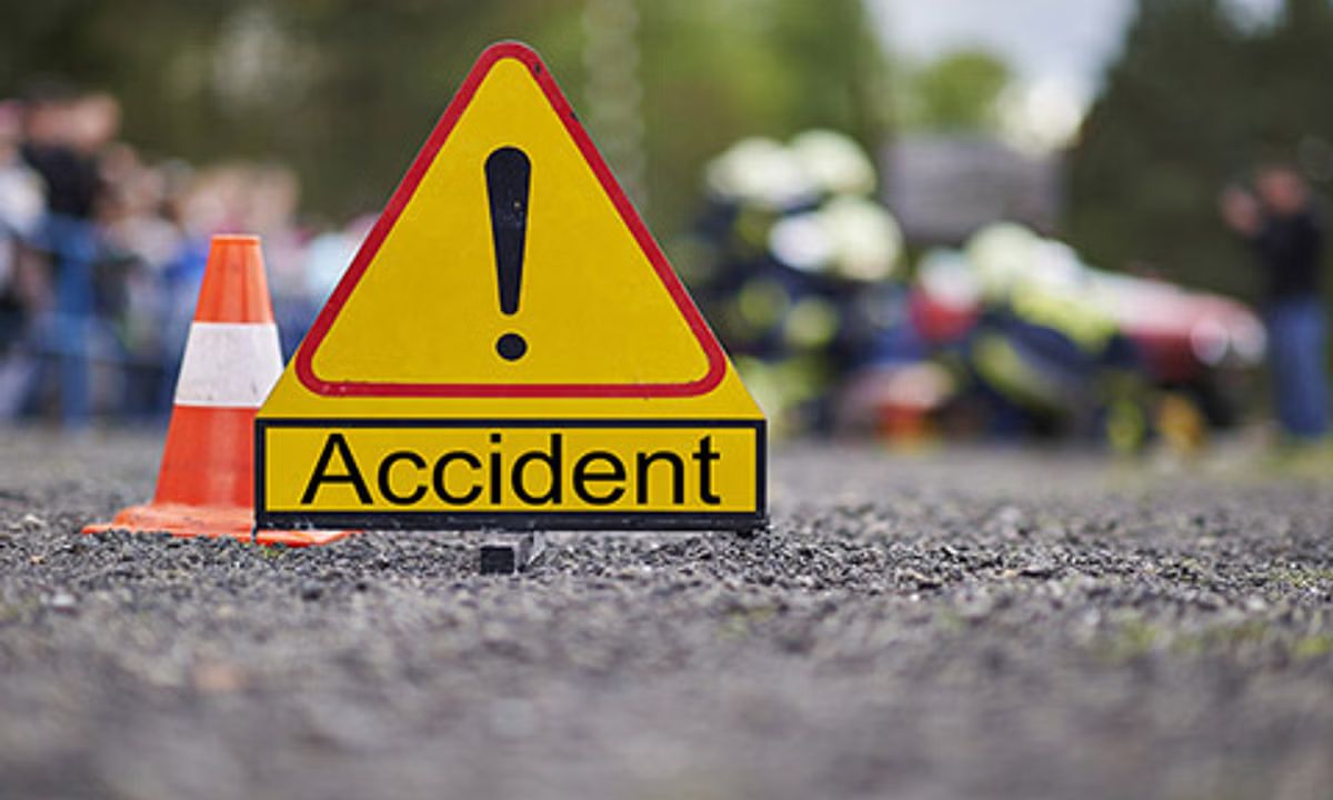 Singrauli Accident News : 2 मोटरसाइकिल की आमने-सामने भिड़ंत में 1 की गई जान, 4 अन्य घायल