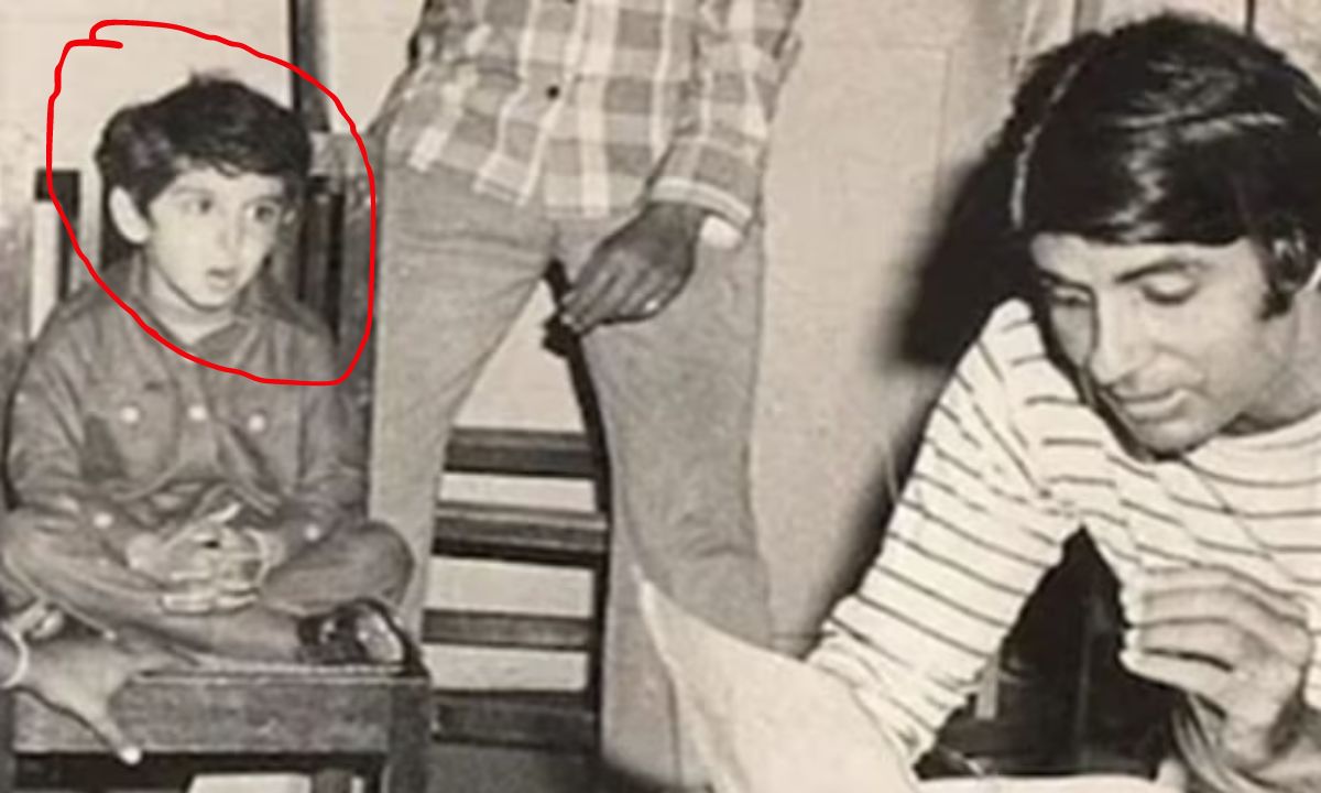 Guess Who : मुह फाड़ कर अमिताभ बच्चन को देख रहा ये बच्चा बन गया है अरबपति, बॉलीवुड का है सुपरस्टार, पहचाना?