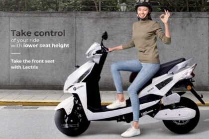 बैटरी की टेंशन हुई खत्म इस Electric Scooter पर जीवनभर की मिल रही वारंटी, फीचर्स जान कूद पडेंगे आप, कीमत मात्र 50 हजार