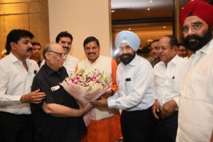 MP News : परिवहन चेक पोस्ट बंद होने से ट्रक मालिकों में खुशी की लहर पहुंच गए मुख्यमंत्री मोहन यादव को धन्यवाद देने