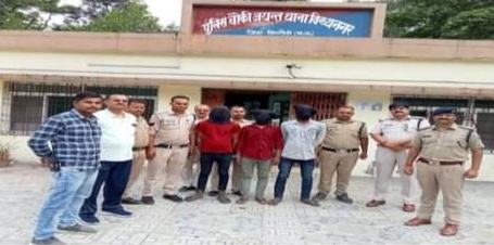 Singrauli News : मुह पर गमछा बाँधकर घर में घुस जाते थे और चाकू के दिखाकर करते थे लूटपाट, पुलिस ने शातिर लुटेरों को किया गिरफ्तार