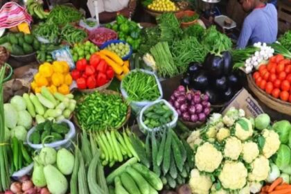 MP Vegetable Price : धनिया की पत्ती, लहसुन, टमाटर खरीदने की टूटती हिम्मत, लगाया सेंचुरी