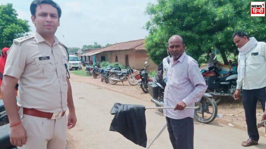 Snake Bite In Singrauli : सावन के पहले दिन ही सर्प के काटने से पति की मौत, पत्नी गंभीर