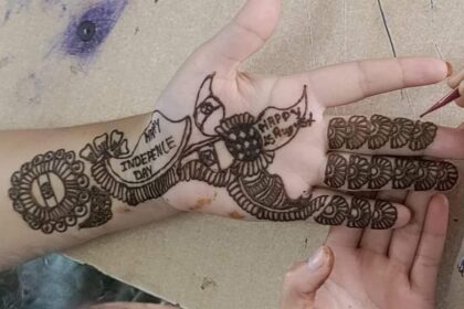 Mehndi Design 15 August : बालाघाट के इन बच्चियों की तरह आप भी अपने हाथों पर बनाएं सुंदर सी मेहंदी की डिजाइन, स्वतंत्रता दिवस पर लोग करेंगे तारीफ