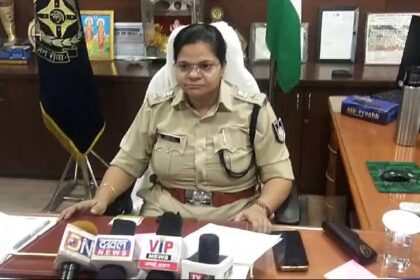 Singrauli News : सावधान! आपके घर भी आ सकते हैं दिनदहाड़े गहनों को लूटने वाले, SP निवेदिता गुप्ता ने बताया लुटेरे कैसे करते हैं लूट