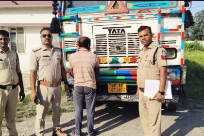 Singrauli News: बरगवां पुलिस ने प्रयागराज से स्पंज आयरन से भरे ट्रक के साथ एक आरोपी को पकड़ा