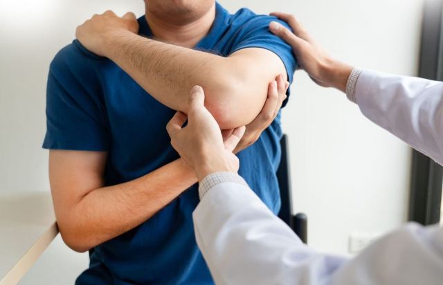 कक्षा 12 PCB के बाद सर्वश्रेष्ठ मेडिकल कोर्स : MBBS, BDS से नर्सिंग तक विकल्प